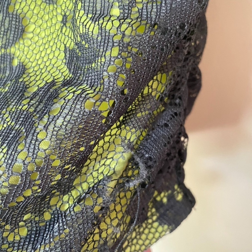Wet Seal Neon Green Black Lace Ruched Sides Lined Y2K Goth Tank‎ Top Size Large - Picture 6 of 7
